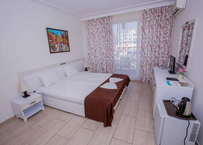 The Step Family סאני ביץ'