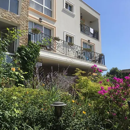 호텔 The Step Family 2*