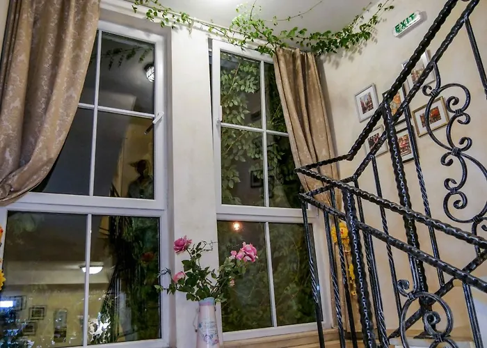 호텔 The Step Family