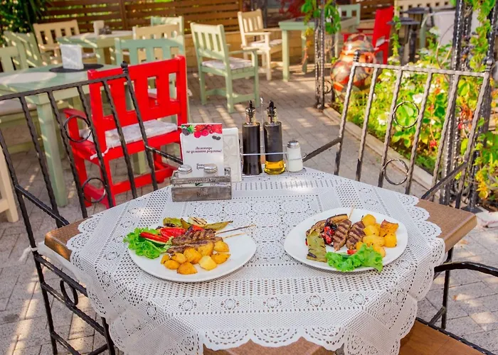 The Step Family 호텔