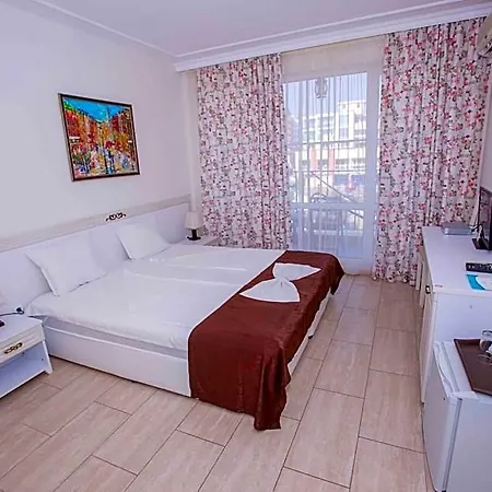 Hotel The Step Family 2*