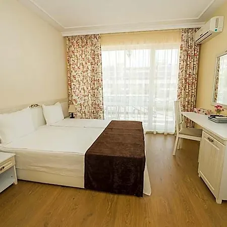 Hotel The Step Family 2*