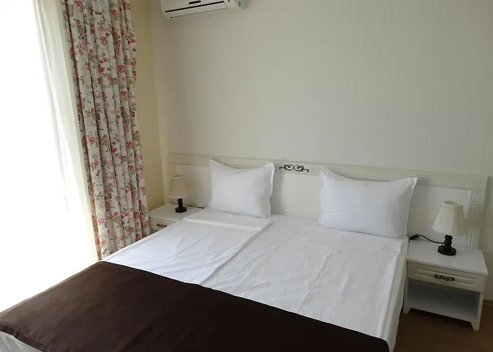 The Step Family Szálloda 2*